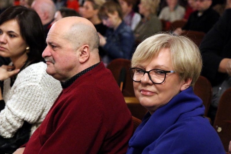 церемония вручения премии Белый слон, режиссер Александр Миндадзе и продюсер Лиза Антонова