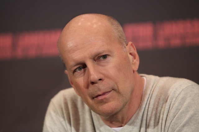 Пресс-конференция фильма "Крепкий орешек: Хороший день, чтобы умереть", актер Брюс Уиллис Пресс-конференция фильма "Крепкий орешек: Хороший день, чтобы умереть", актер Брюс Уиллис