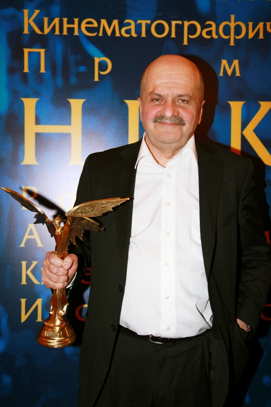 26 церемония вручения премии "Ника", сценарист с режиссер Александр Миндадзе (специальная премия "За выдающийся вклад в отечественный кинематограф" имени Алексея Германа)
