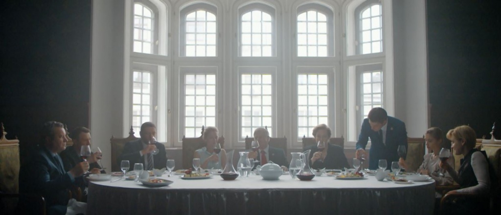 кадр из фильма Посольство