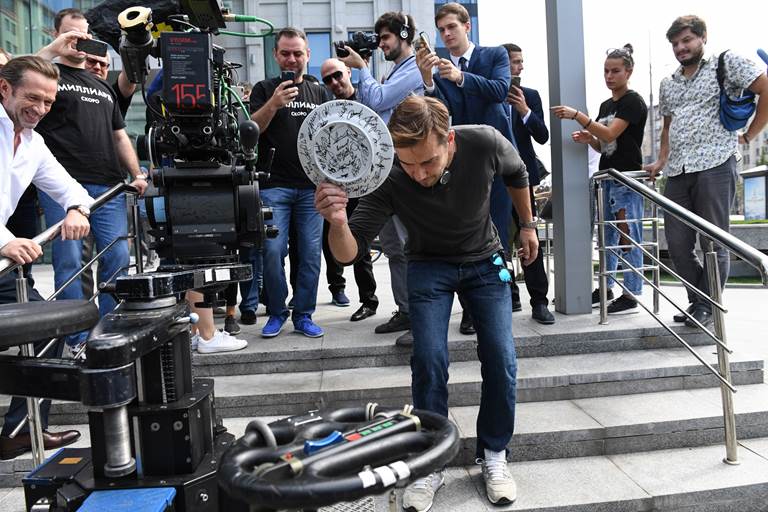 Фото со съемок фильма Миллиард