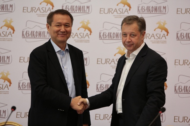 Ермек Аманшаев и Сергей Толстиков