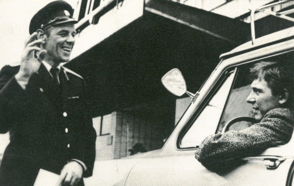 кадр из фильма "Берегись автомобиля"