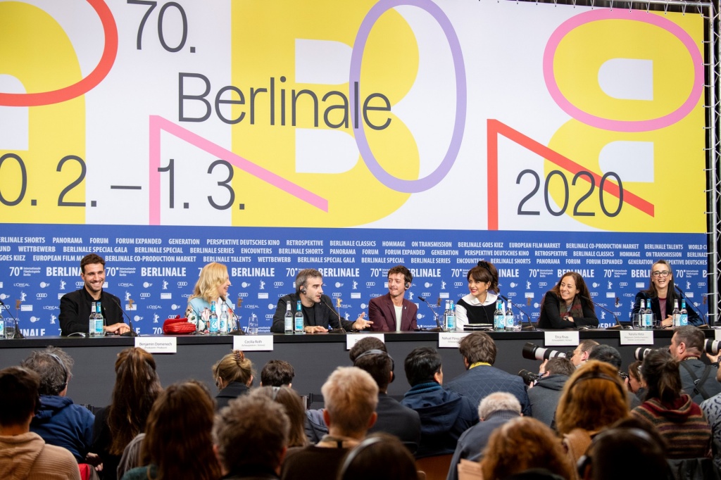 Берлинале 2020: Пресс-конференция, посвященная фильму Чужак Берлинале 2020: Пресс-конференция, посвященная фильму Чужак