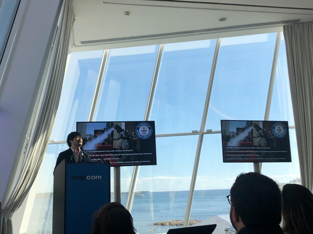 Такааки Накадзава