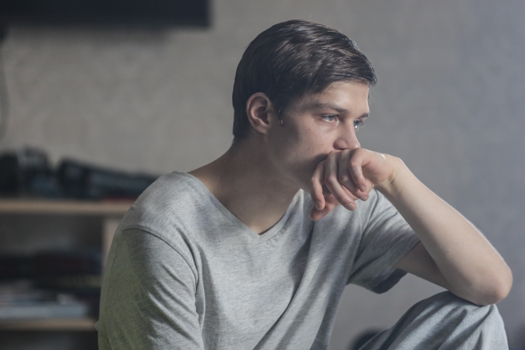 кадр из сериала Новенький