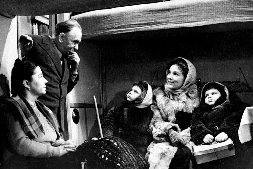 кадр из фильма Чук и Гек