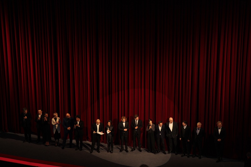 65 Берлинский международный кинофестиваль, премьера фильма "Под электрическими облаками", съемочная группа картины