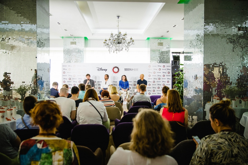 29 Кинотавр, объявление о сотрудничестве компании Disney и киношколы Индустрия, Александр Андрющенко, Михаил Врубель, Марина Жигалова-Озкан, Федор Бондарчук