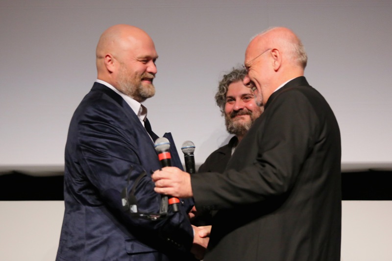 9-й Римский международный кинофестиваль, Алексей Федорченко, Андрей Сильвестров и Марко Мюллер на церемонии награждения Алексея Федорченко призом Marc&rsquo;Aurelio of the Future 