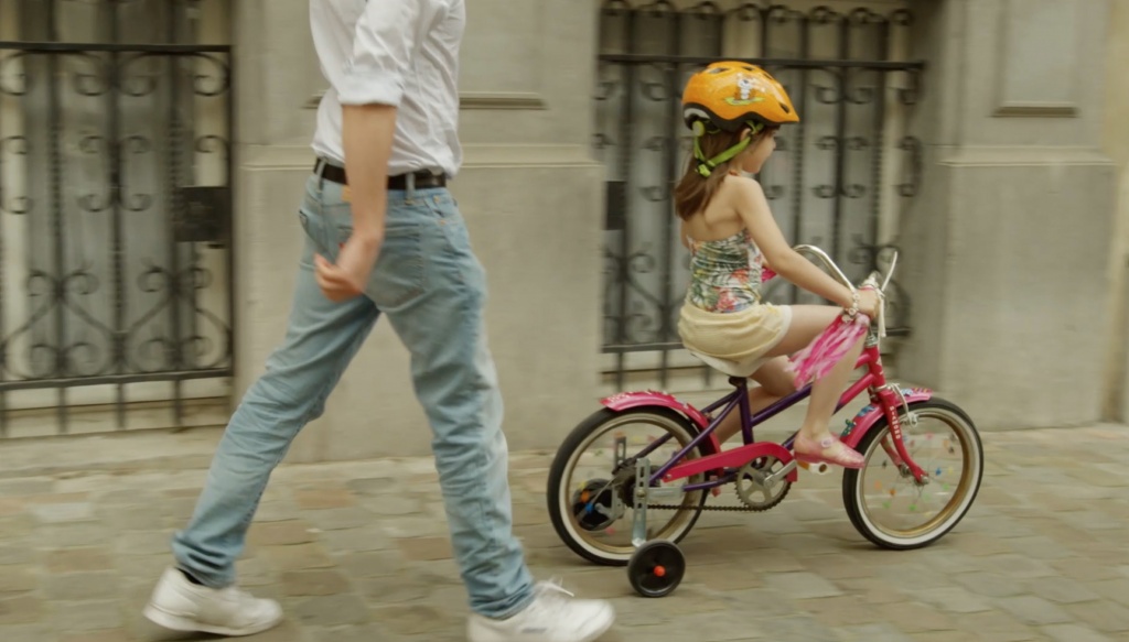 кадр из фильма Слон и бабочка