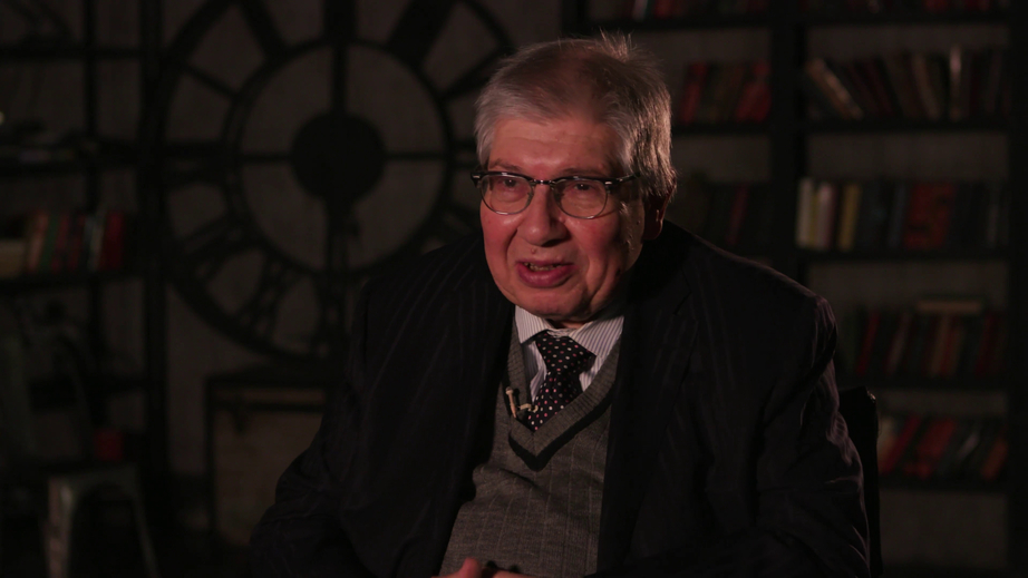 Кирилл Разлогов