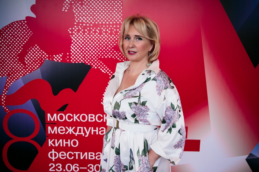 38 Московский международный кинофестиваль, премьера фильма Преображение, режиссер и продюсер Татьяна Воронецкая 38 Московский международный кинофестиваль, премьера фильма Преображение, режиссер и продюсер Татьяна Воронецкая