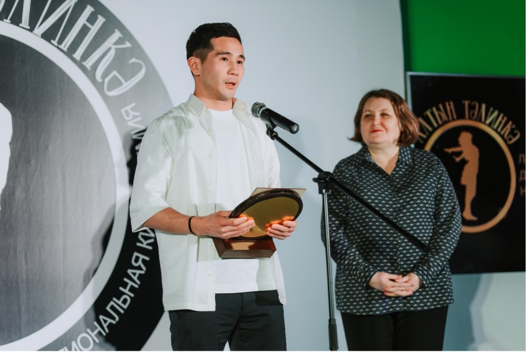 Церемония награждения победителей экспертного тура II Межрегиональной премии в области кинематографии «Алтын т&#1241;линк&#1241;» (Золотая тарелка)