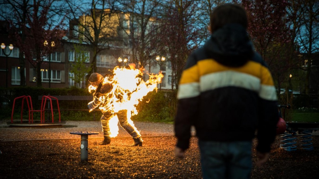 кадр из сериала Молох