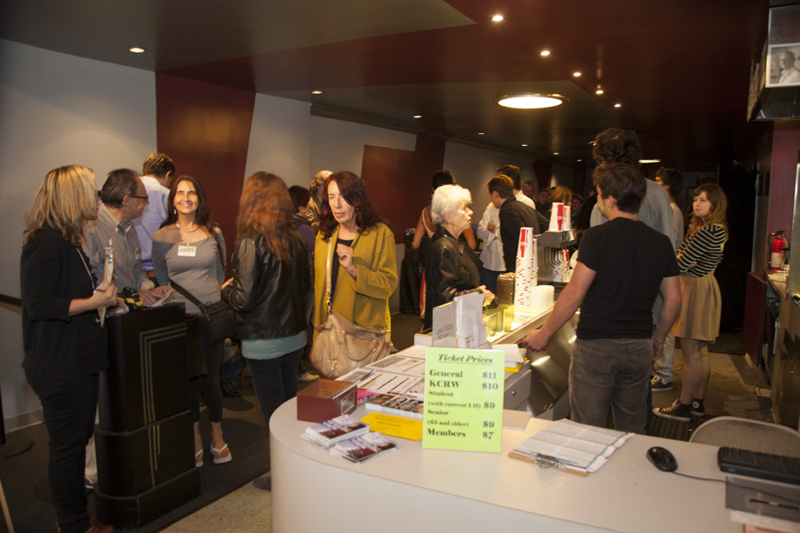 Неделя российского кино "DOORS to Russian cinema", зрители перед показом "Жажды"