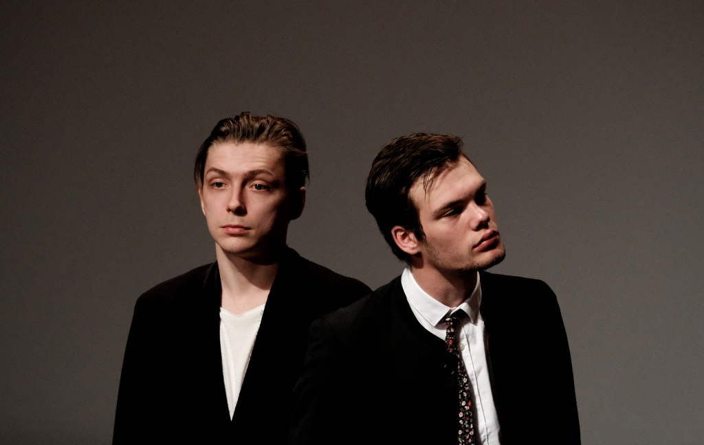 69 Каннский кинофестиваль, актеры Александр Горчилин и Петр Скворцов представляют фильм Ученик (программа Особый взгляд) 69 Каннский кинофестиваль, актеры Александр Горчилин и Петр Скворцов представляют фильм Ученик (программа Особый взгляд)