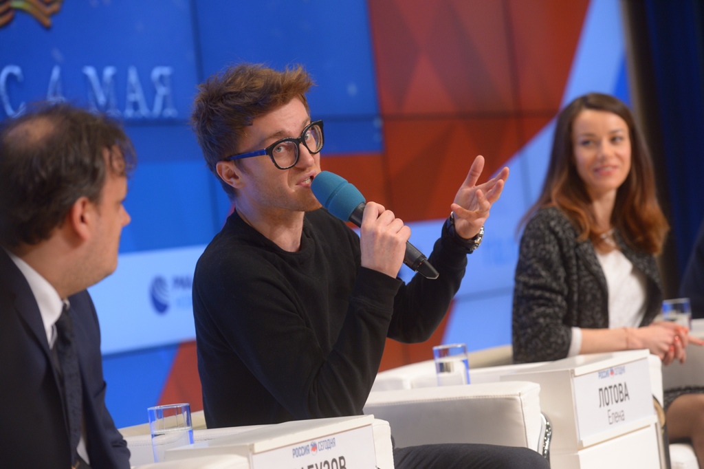 Пресс-конференция фильма Три дня до весны, композитор Антон Лубченко, актеры Игорь Грабузов и Елена Лотова