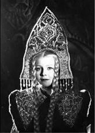 Домбровский В.В. Фотография. Кадр из фильма. Венчание на царство. Анастасия Романова