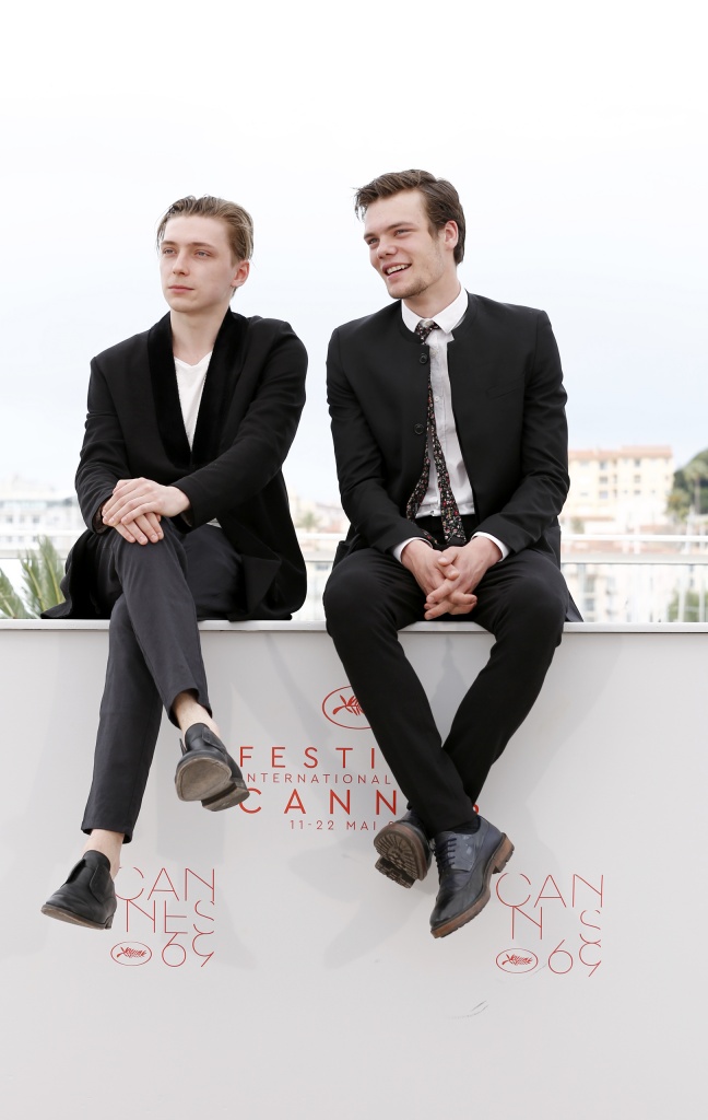 69 Каннский кинофестиваль, актеры Александр Горчилин и Петр Скворцов на фотоколе фильма Ученик (программа Особый взгляд) 69 Каннский кинофестиваль, актеры Александр Горчилин и Петр Скворцов на фотоколе фильма Ученик (программа Особый взгляд)