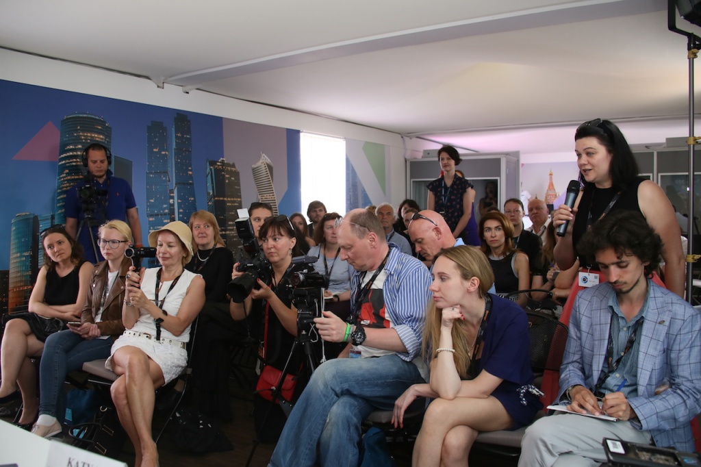 70 Каннский международный кинофестиваль, Российский павильон, пресс-конференция по фильму Теснота