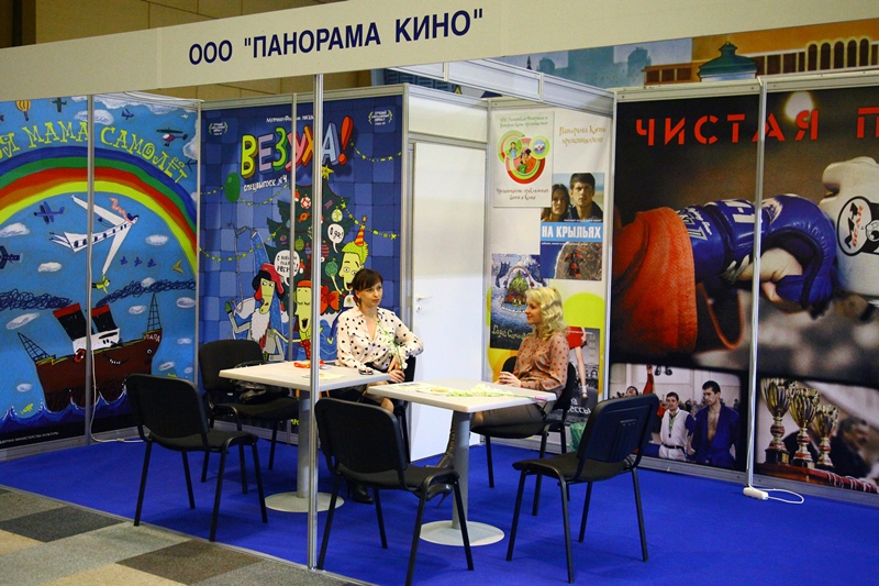 93 Российский международный кинорынок, стенд компании "Панорама кино", анимационный сериал "Везуха 4"