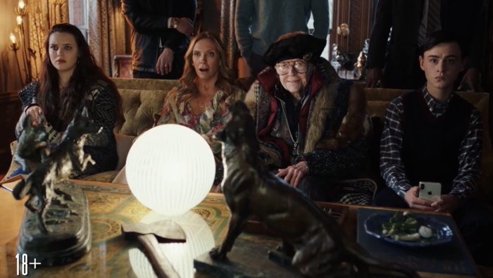 Кадр из фильма "Достать ножи"