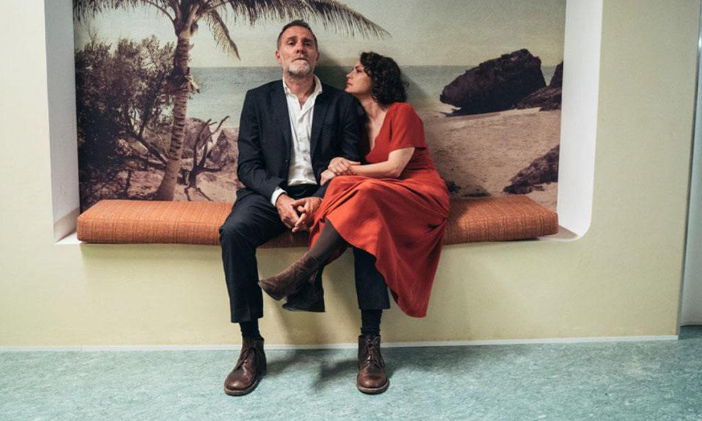 Кадр из фильма Вопреки / Nonostante Кадр из фильма Вопреки / Nonostante