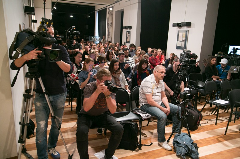 брифинг «Российские кинодебюты. Есть ли жизнь после короткого метра?» брифинг «Российские кинодебюты. Есть ли жизнь после короткого метра?»