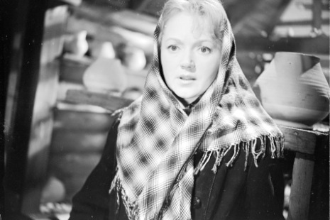 Кадр из первого многосерийного телевизионного художественного фильма "Вызываем огонь на себя" Сергея Колосова