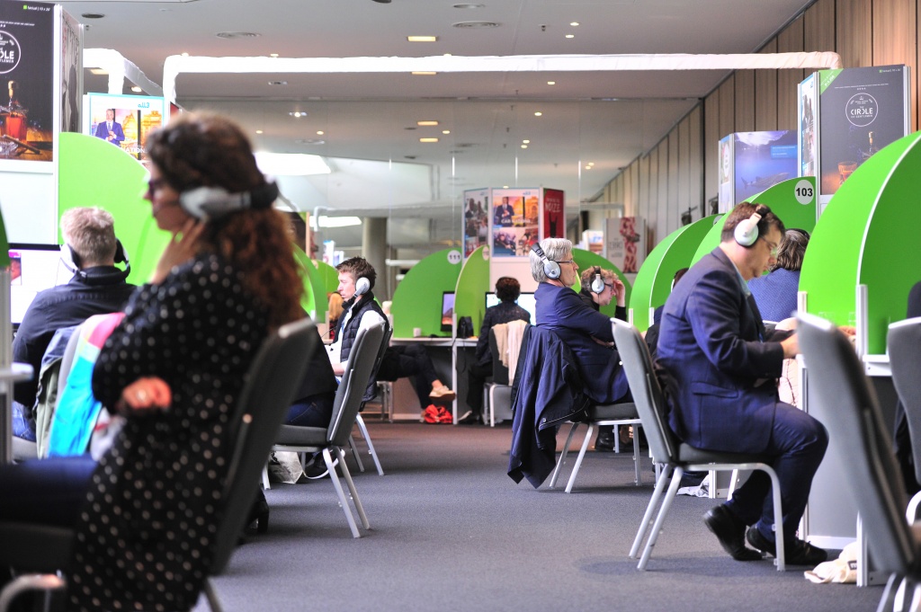 рынок документального контента MIPDOC, скрининг-рум