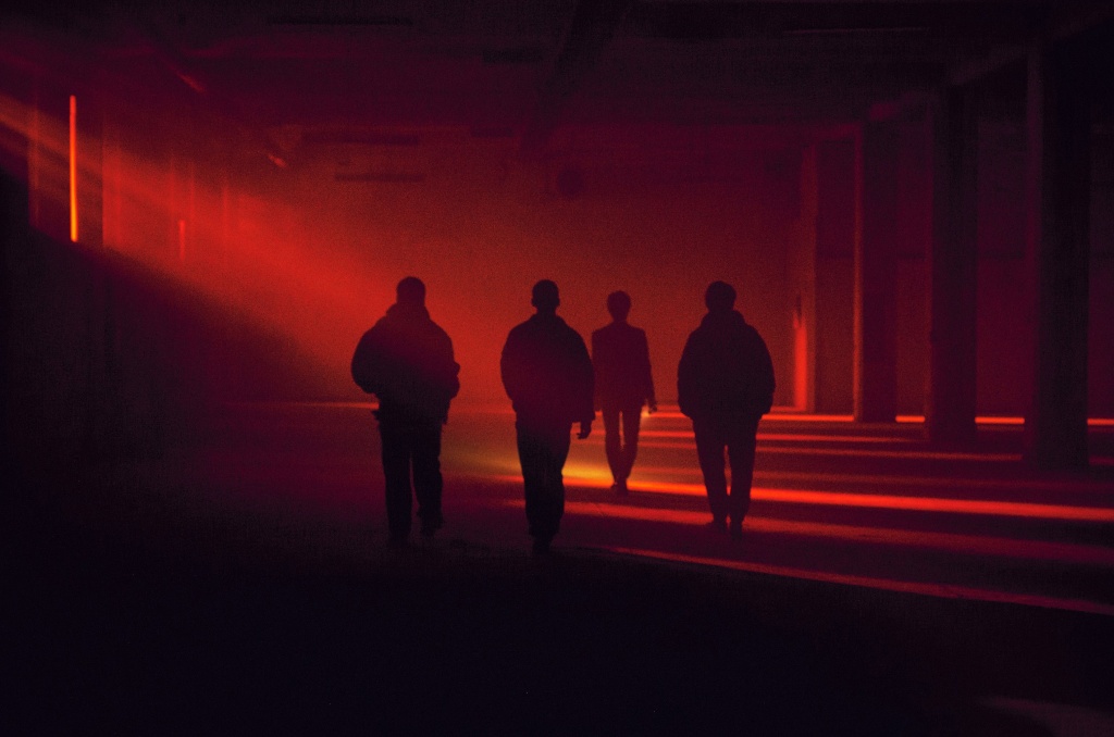 кадр из фильма Время охоты (Time to Hunt), реж. Юн Сон Хён