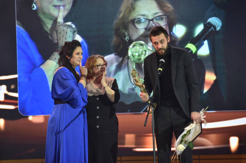 III Сочинский кинофестиваль, Владимир Битоков получает приз Веры Глаголевой за лучший дебют