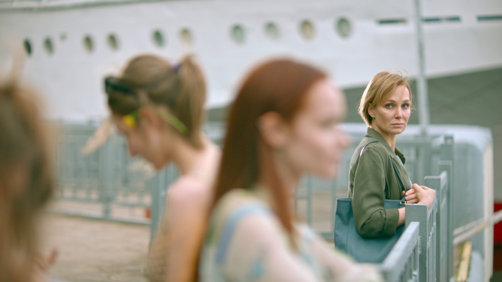 кадр из фильма "Ваш Репетитор"