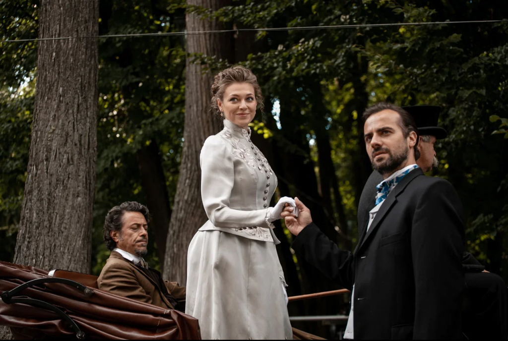 Александра Никифорова на съемках сериала Анна-детективъ