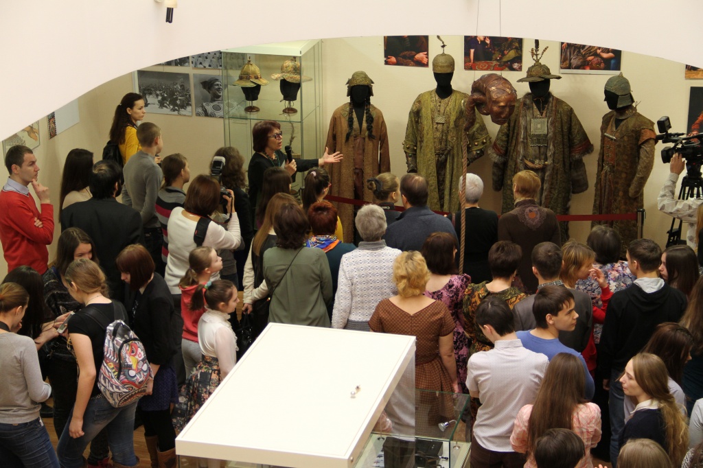 14 фестиваль кинематографических дебютов Дух огня, открытие выставки Магия кино