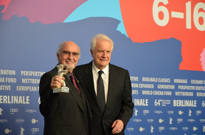 Серебряный медведь (приз Альфреда Бауэра) фильму, открывающему новые перспективы - "Жизнь Райли", режиссер Ален Рене