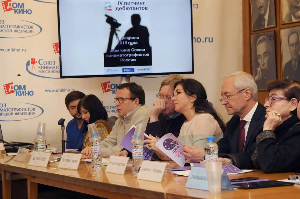 4 питчинг дебютантов, жюри полного метра