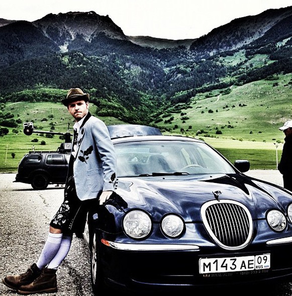 на съемках фильма "Кавказская пленница 2", Константин Крюков