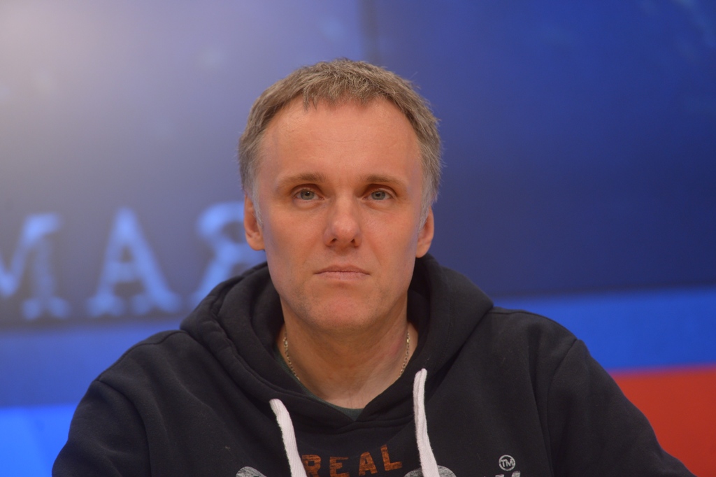 Пресс-конференция фильма Три дня до весны, режиссер Александр Касаткин