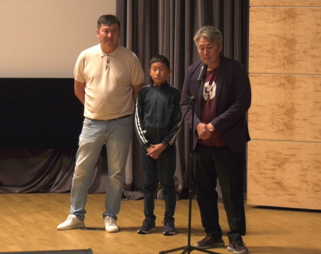 Эдуард Новиков и Дмитрий Шадрин на защите проектов детского игрового кино в Минкульте 26 августа 2020 года