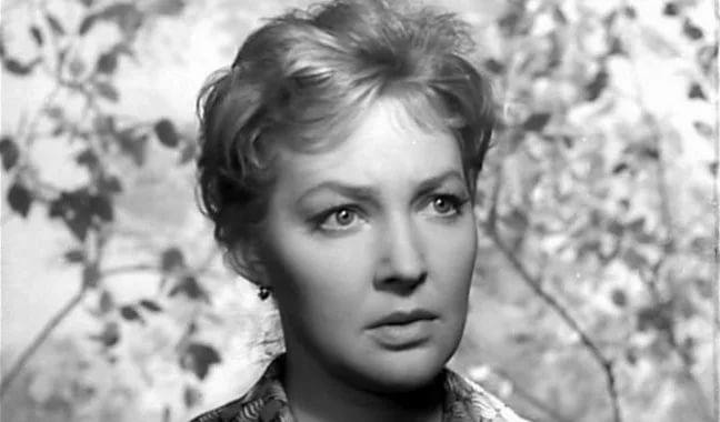 актриса Ирина Скобцева