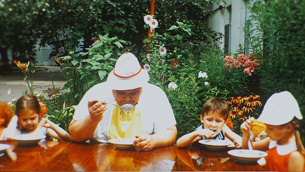 кадр из фильма Лёнечка