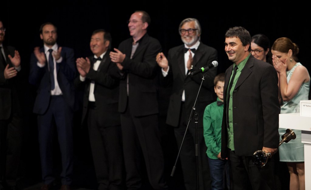 Главный приз основного конкурса достался фильму «Остров кукурузы» грузинского режиссера Георгия Овашвили