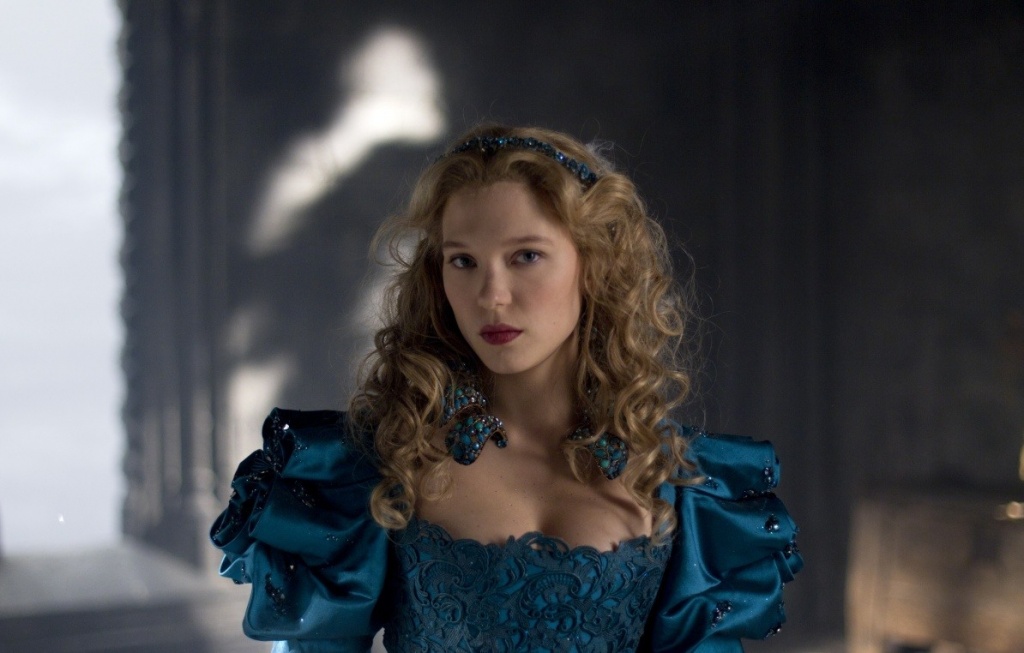 Кадр из фильма "Красавица и чудовище"