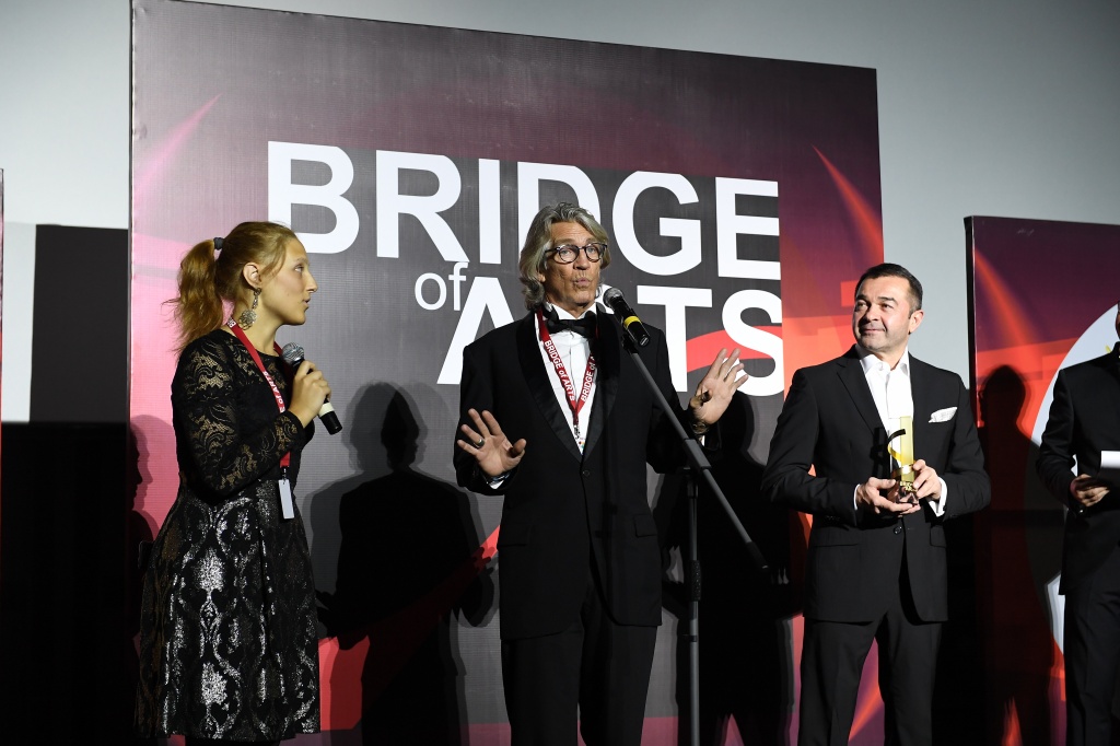 Эрик Робертс на церемонии закрытия фестиваля Bridge of Arts