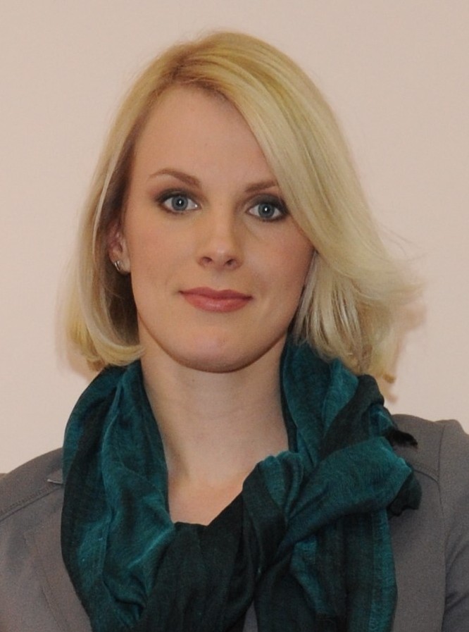 Марина Литвинова