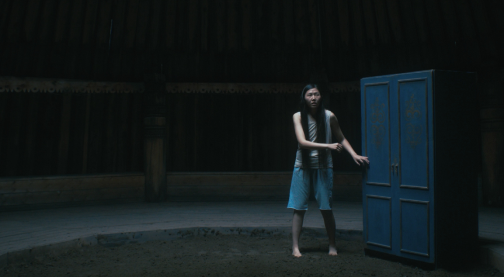 Кадр из фильма Присутствие