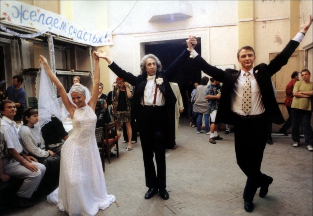 Кадр из фильма "Свадьба"