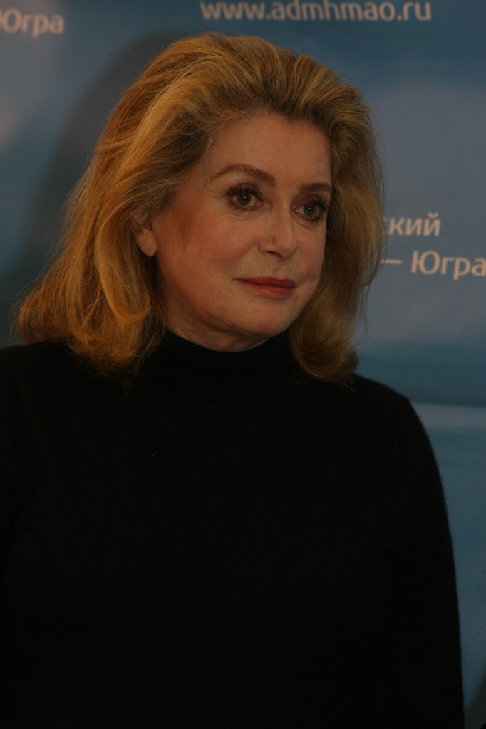 13 фестиваль кинематографических дебютов "Дух огня", актриса Катрин Денев (фото - Юрий Феклистов)